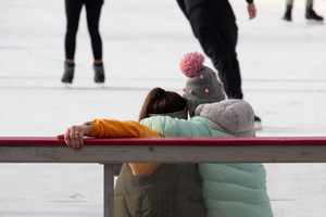 Downtown Syracuse transforms into a winter wonderland during the holiday season. Get into the festive spirit with family fun by visiting the ice rink in Clinton Square.
